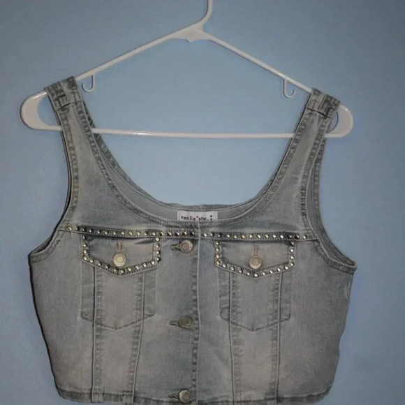 Vanilla Star NWOT Button Front Cropped Jean Tank Top Size Medium - Picture 2 of 16